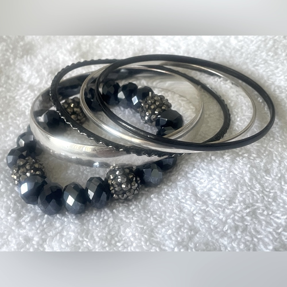 BRAND-NEW Sparkle Bead Pave Balls Accent Stretch + 4 Accent Bracelets (5 Total)
